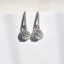 Load image into Gallery viewer, halo drop earrings  