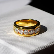 Load image into Gallery viewer, Gold Men’s Wedding Band with Moissanite