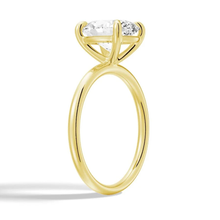 Load image into Gallery viewer, 4 Prongs Oval Solitaire Lab Grown Diamond Engagement Ring