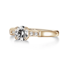 Load image into Gallery viewer, Brilliant Solitaire Round Cut Lab Grown Diamond Engagement Ring With Accents