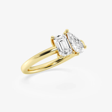 Load image into Gallery viewer, Toi Et Moi Pear and Emerald Engagement Ring