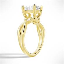 Load image into Gallery viewer, Enchanted Forest Oval Shaped Moissanite Ring