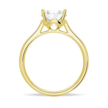 Load image into Gallery viewer, Classic 4-Prong Solitaire Round Moissanite Ring