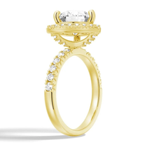 Load image into Gallery viewer, Round Shaped Moissanite Halo Engagement Ring