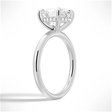 Load image into Gallery viewer, Velvet Dreams Oval Solitaire Moissanite Ring
