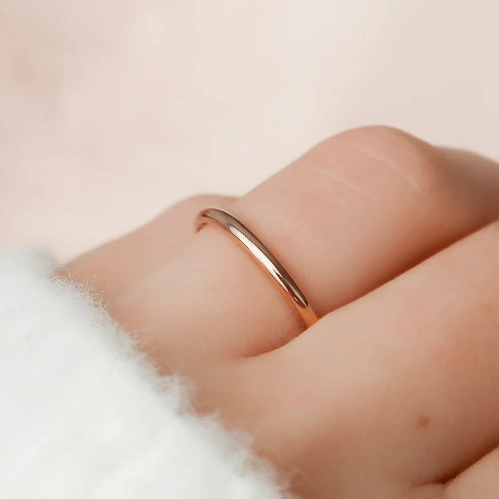 High Polished Rose Gold Wedding Ring