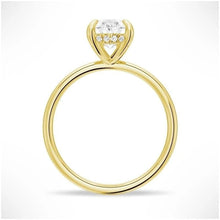 Load image into Gallery viewer, Captivating Raindrop Pear-Shaped Solitaire Moissanite Ring