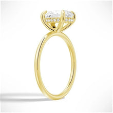 Load image into Gallery viewer, Captivating Raindrop Pear-Shaped Solitaire Moissanite Ring