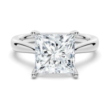 Load image into Gallery viewer, Classic Solitaire Princess Cut Engagement Ring