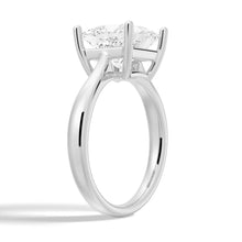 Load image into Gallery viewer, Classic Solitaire Princess Cut Engagement Ring