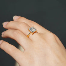 Load image into Gallery viewer, Classic Solitaire Princess Cut Engagement Ring