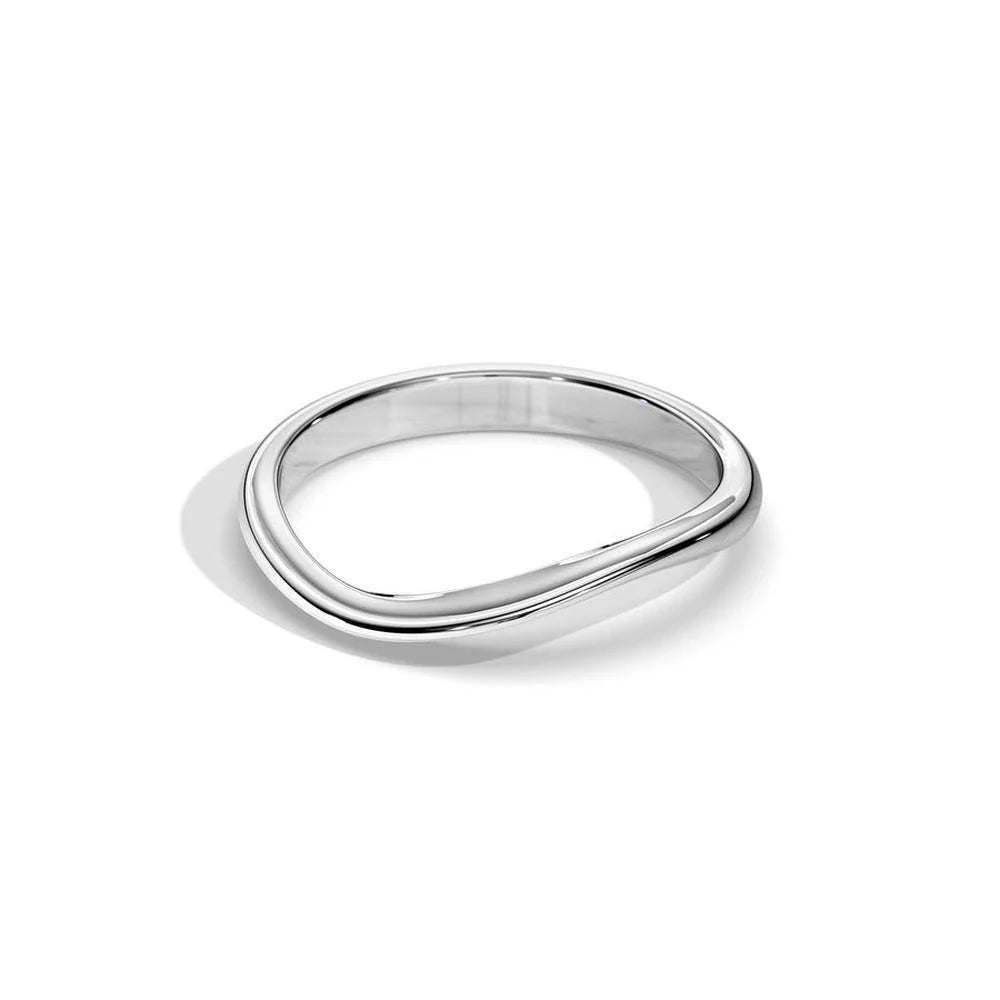 Elegant Curved Plain Ring in Platinum