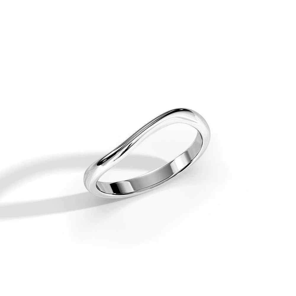 Sleek Wave Design Wedding Band