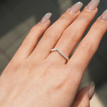 Load image into Gallery viewer, Contoured Moissanite Ring with V Design for Stacking