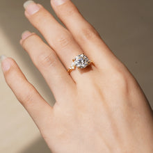Load image into Gallery viewer, Classic Solitaire Moissanite Ring in Gold