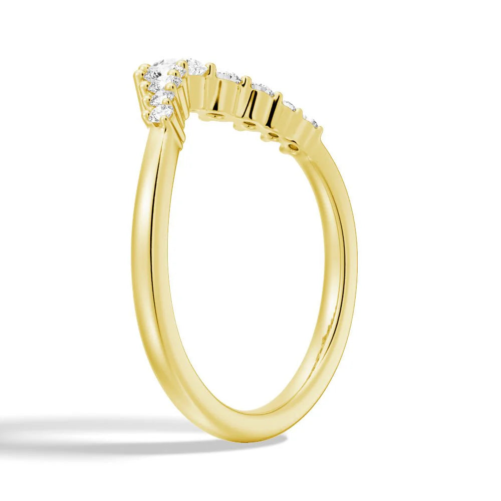 Crown Shape Moissanite Wedding Band – Elegant Eternity Ring