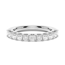 Load image into Gallery viewer, 1.65 Carat Total Weight Moissanite Wedding Band Side View