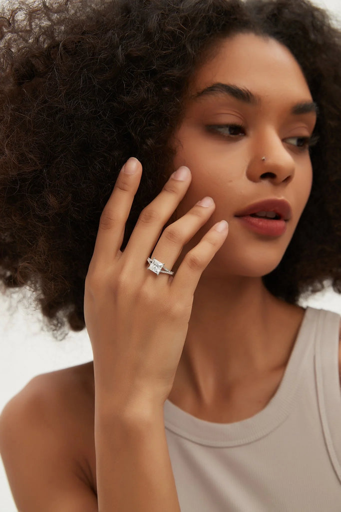 Close-Up of Princess Cut Moissanite Sparkle