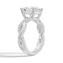 Load image into Gallery viewer, Princess Cut Twist Vine Moissanite Bridal Set