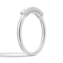 Load image into Gallery viewer, Platinum Oval Moissanite Wedding Band
