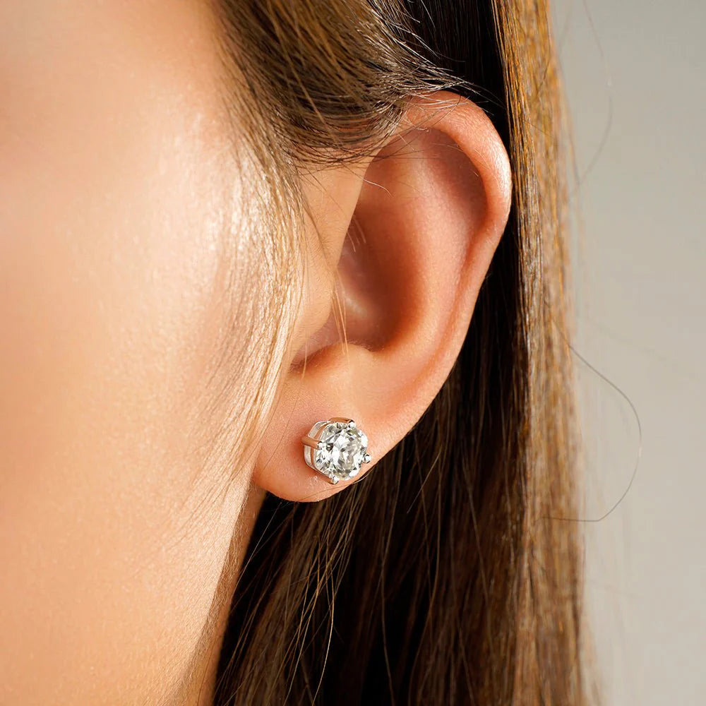 stud earrings  