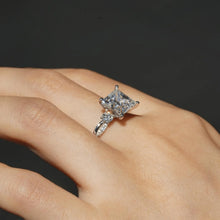 Load image into Gallery viewer, Princess Cut Moissanite Ring on Hand Model
